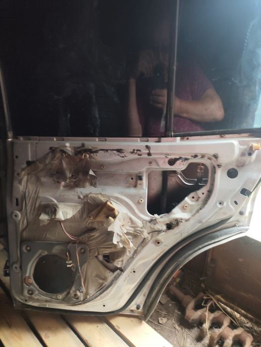 Дверь задняя Паджеро-3