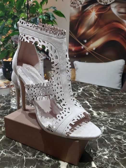 Продавам дамски обувки Zara