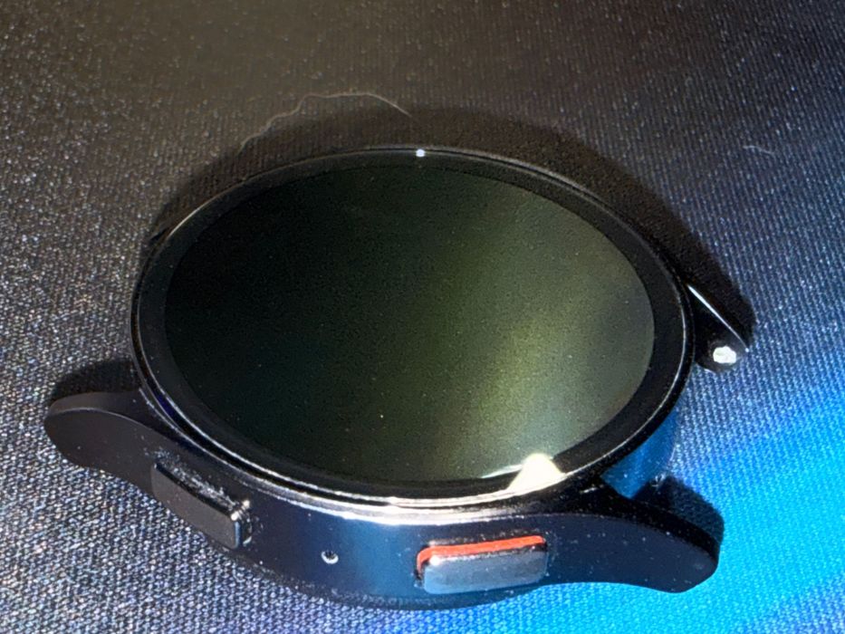 Продам СРОЧНО samsung watch6 40mm