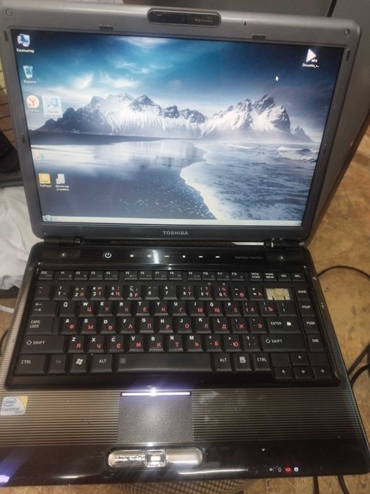 Ноутбук Toshiba 15.6 " win 7
