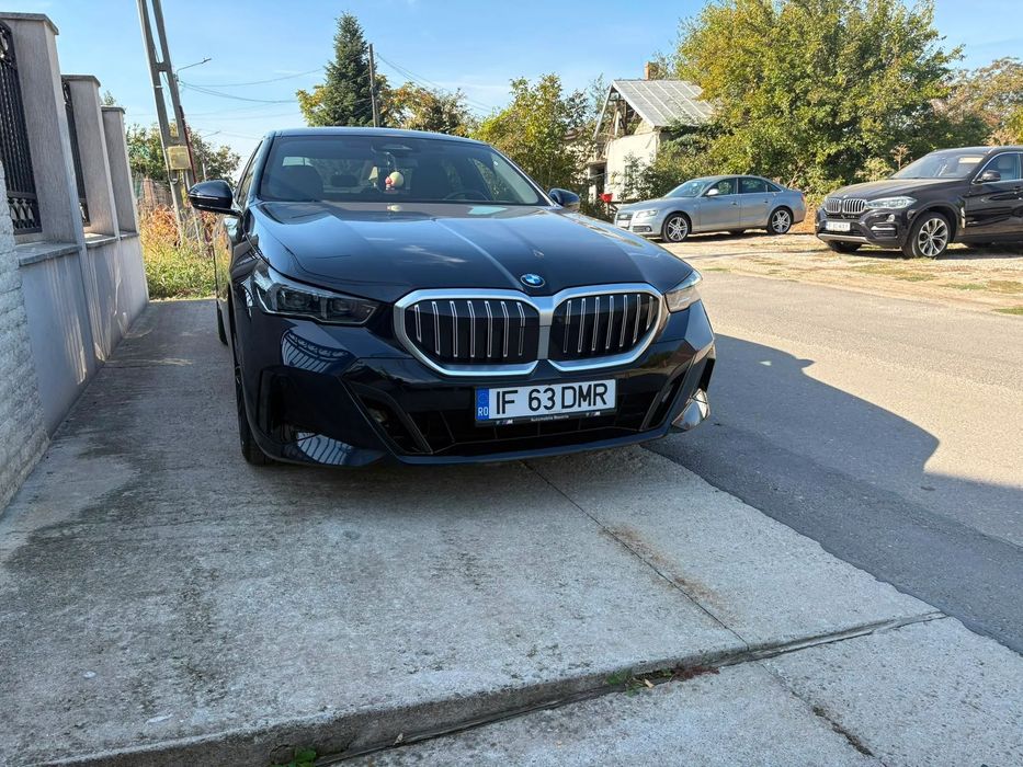 BMW Seria 5 2024 diesel, 50.992 € — imagine 2