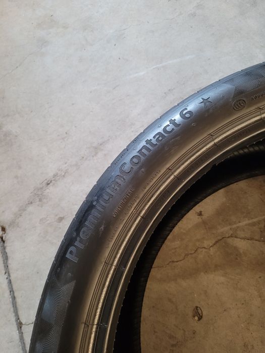 4 Anvelope de vara 315 30 r22 și 275 35 r22 Continental