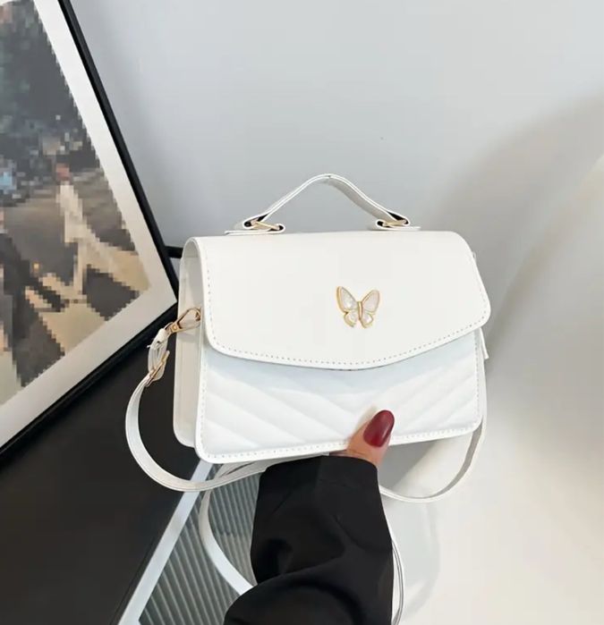 Дамска Чанта / Различни Цветове и Модели