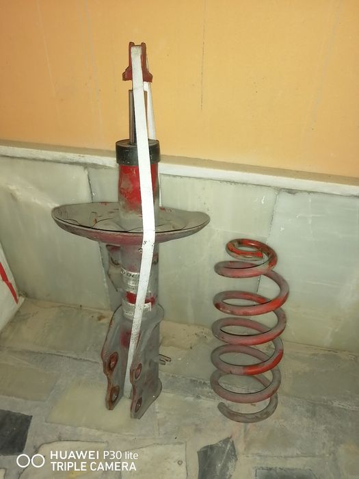 Продается Амортизаторы