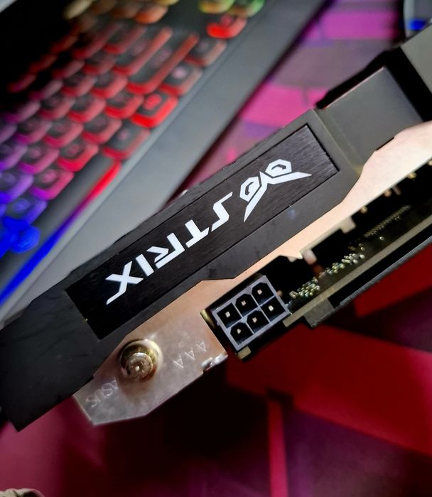 Продам GTX 960 Asus STRIX