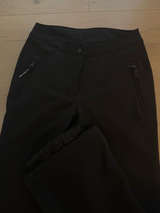 Pantaloni schi marime 38