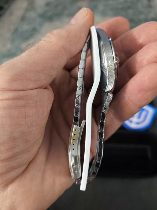 Часы Watchdives. Новые.