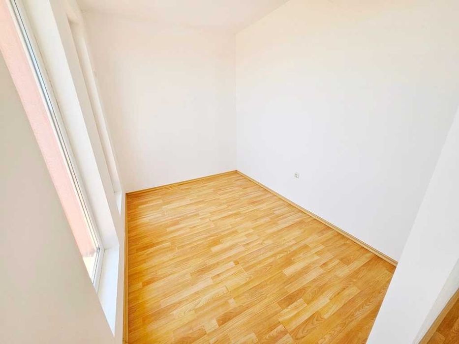 Двустаен необзаведен апартамент в комплекс ”Sunny Day 6”