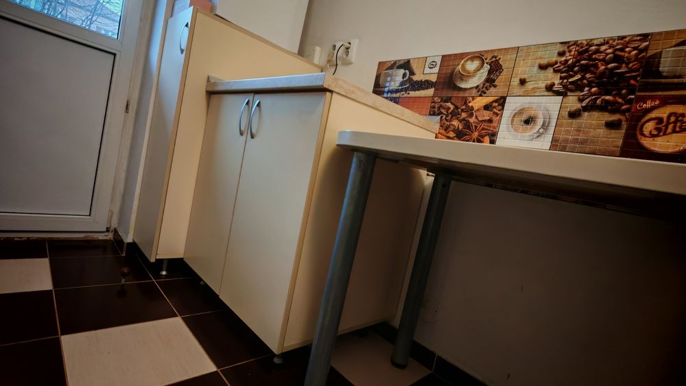 Vând mobila de bucătărie