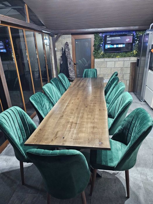 Трапезна маса от масив - дъб- с метални крака