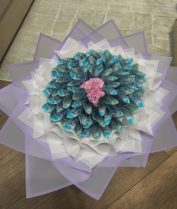 Готовый букет из денег