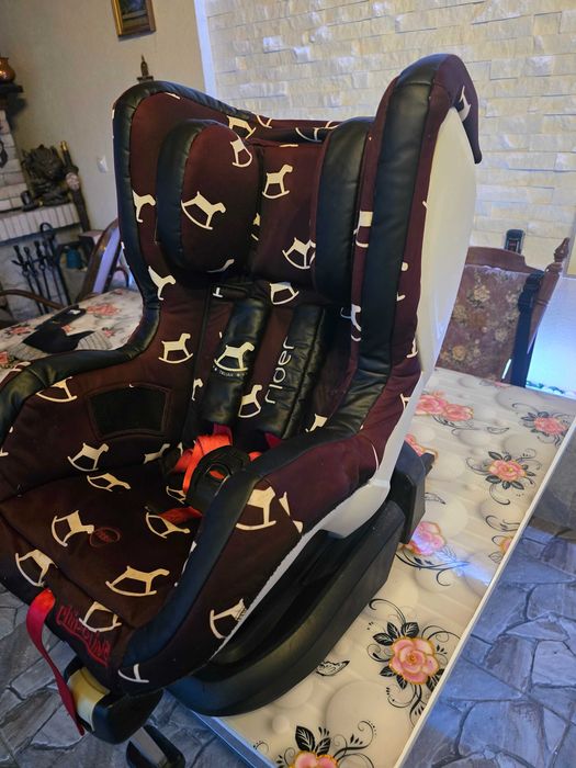 Isofix VIP Chipolino детско столче