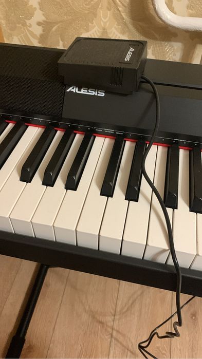 Цифровое пианино Alesis Prestige
