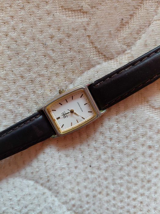 Дамски часовник  Q&Q винтидж