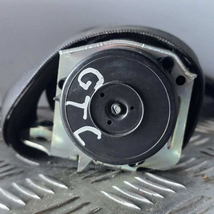 Centura de siguranta stanga spate Opel Astra H GTC