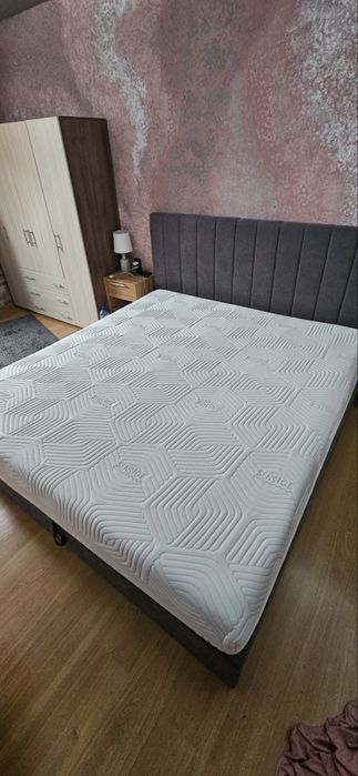 Спалня с матрак 180х200