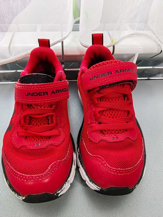 Детски маратонки Under Armour 28