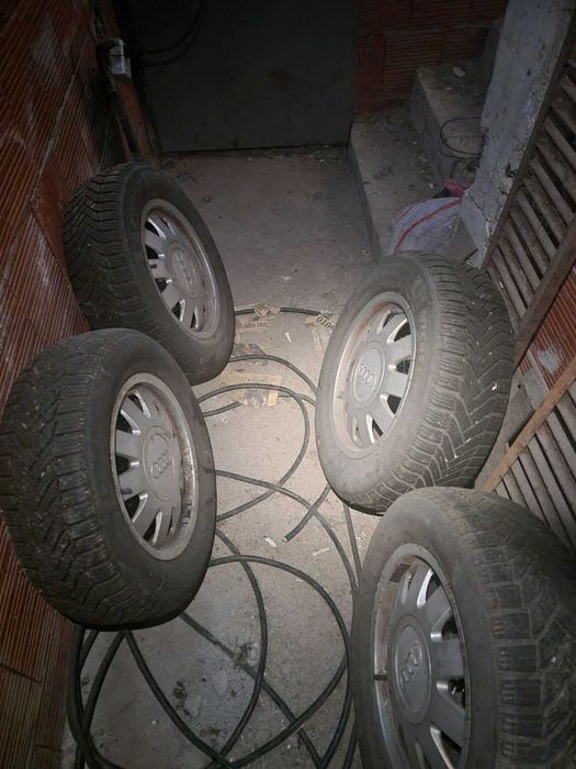 6JX15H2 ET45 алуминиеви джанти с Michelin и Dunlop гуми