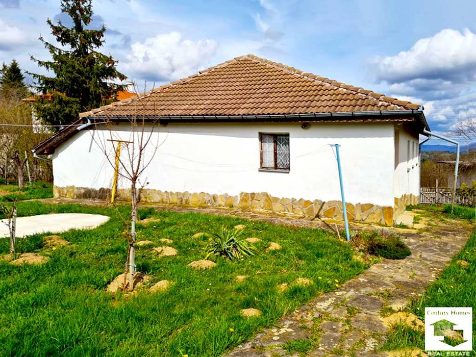 180052 Kъща с бизнес потенциал в китното село Престой, до град Трявна