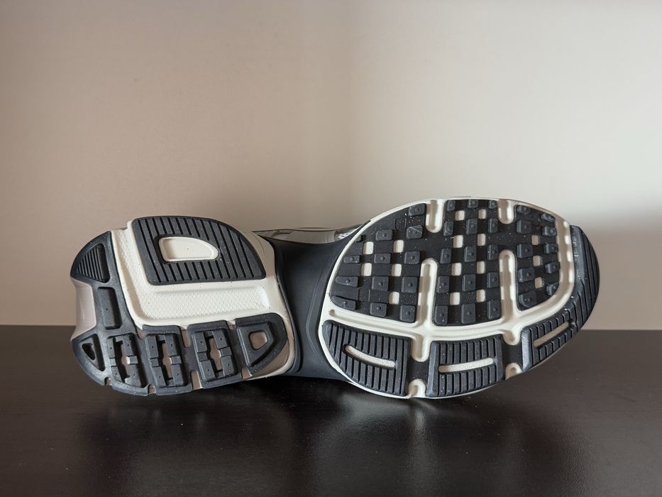 Nike V2K Run 41номер 26.5см Стелка Нови с Кутия