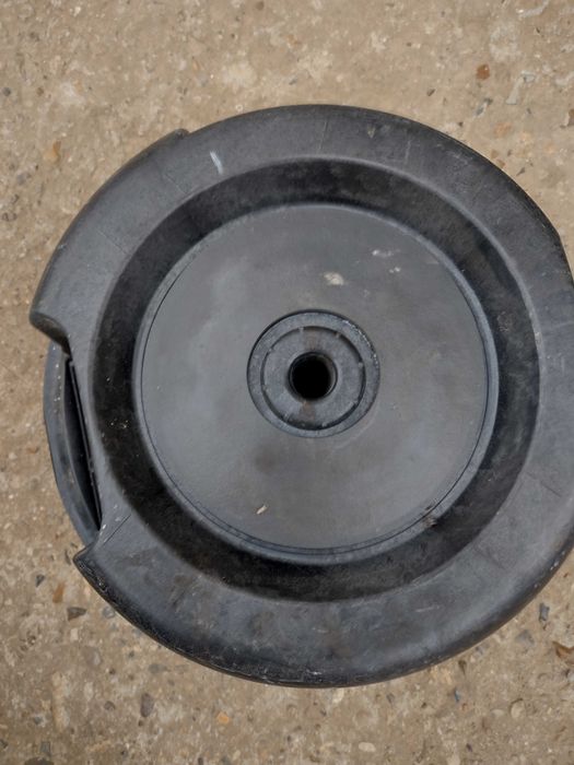 Субуфер от Мазда 6