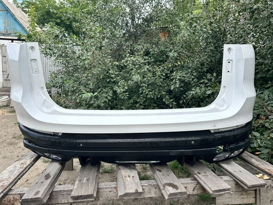 Продам бампер Jetour X70