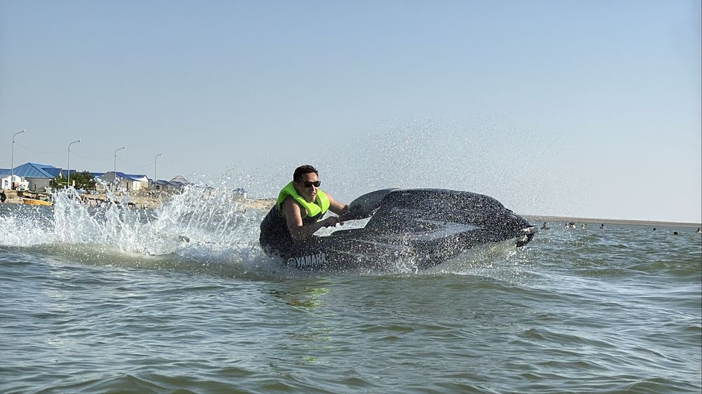 Гидроцикл стоячий ямаха