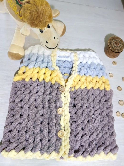 Новая плюшевая детская безрукавка