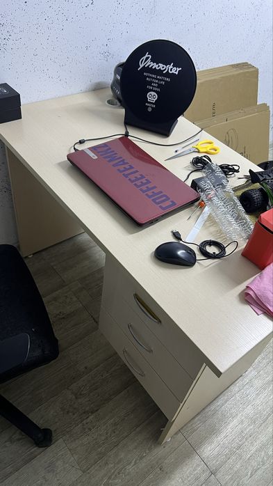 Продам офисный стол