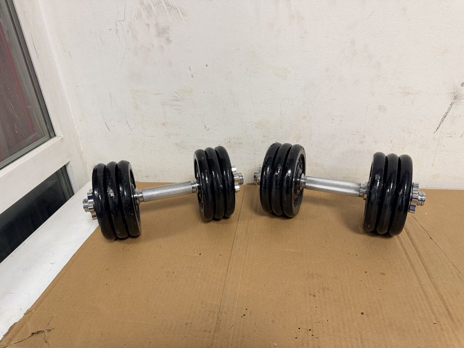 Gantere reglabile noi din fier seturi de 20 kg, 25 kg, 30 kg, 35 kg, 40 kg, 45 kg, 50 kg, 60 kg, 70 kg, 80 kg, 85 kg. 90 kg 100 kg noi pret 10 lei kg.