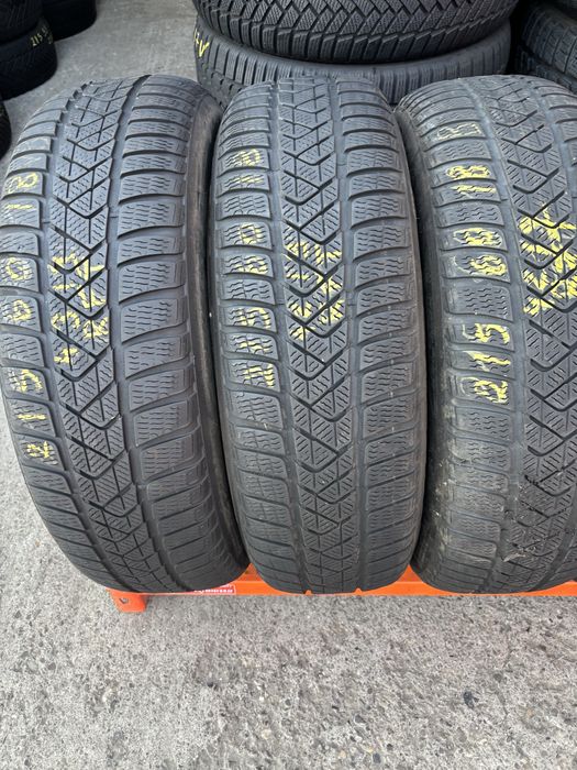 Anvelope Iarna 215/60/18 Pirelli SottoZero 3 RFT 215 60 18 R18