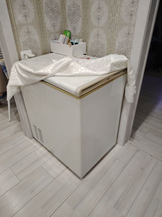 Продам морозильную камеру