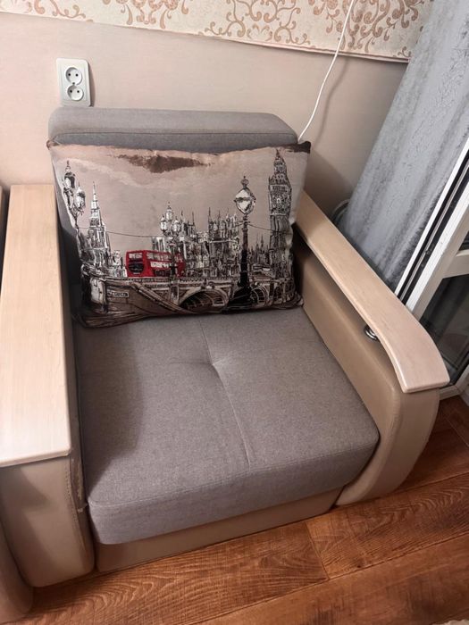 Продаю шкаф диван дешево