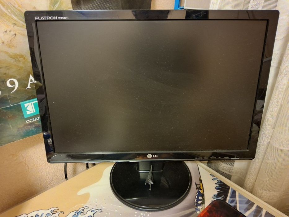 Продаеться стационарный компютер LG