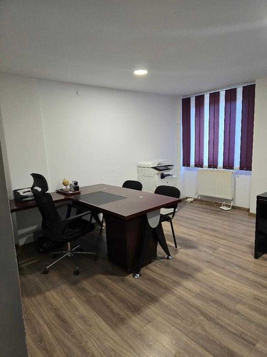 Spatiu de inchiriat 70 mp 8 eu mp.  Prima luna gratis.