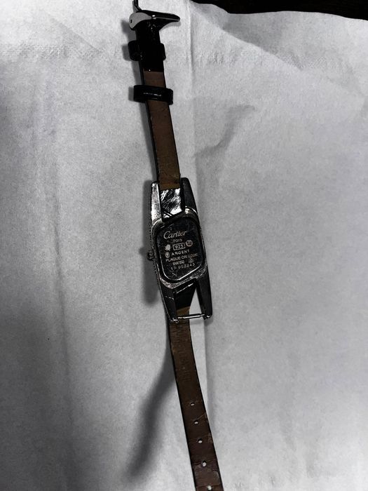 Дамски часовник в стил Cartier – кварцов