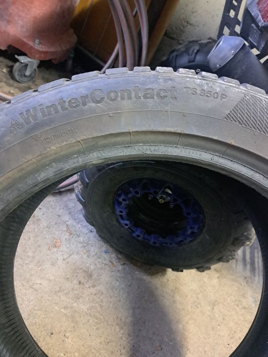 Зимни гуми Континентал 235.45.18.