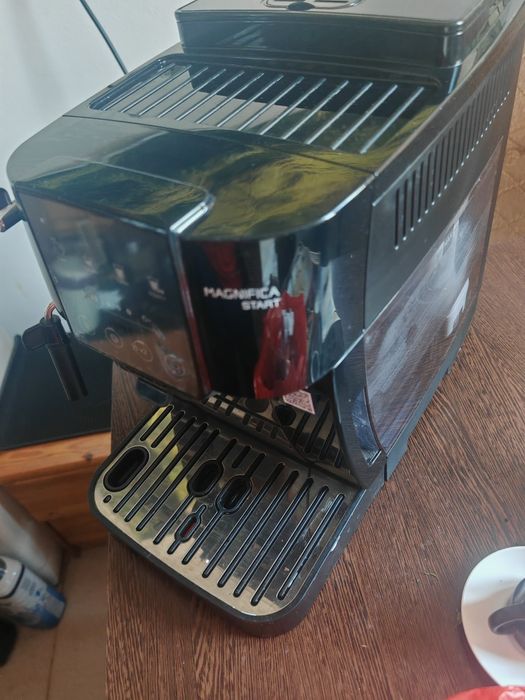 Espressor automat De’Longhi Magnifica Start