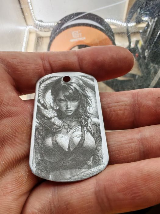 Мобилен файбър лазер 20W Fiber laser