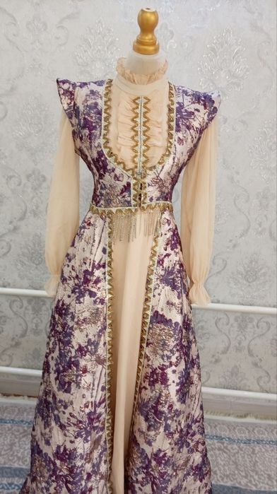 Kelinlar uchun kiyimlar(ansambl)