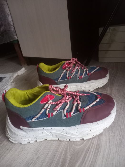 Маратонки Hummel,Toscablu,Nikee,LIU.JO,Kauoni,Lottoni, Diadora