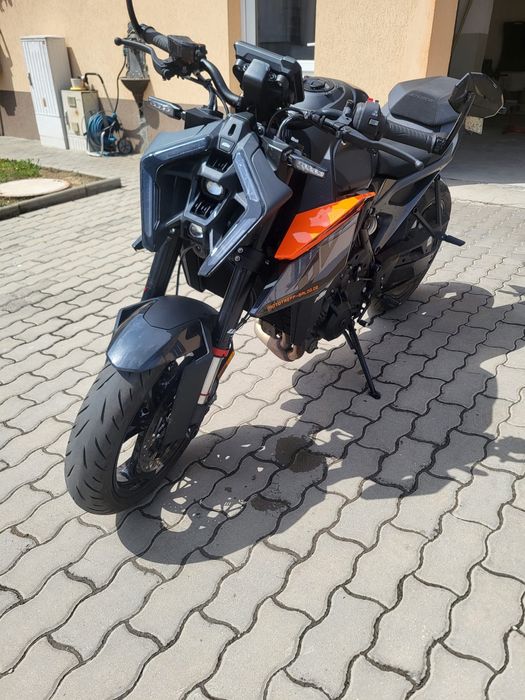 KTM 990 DUKE Naked bike