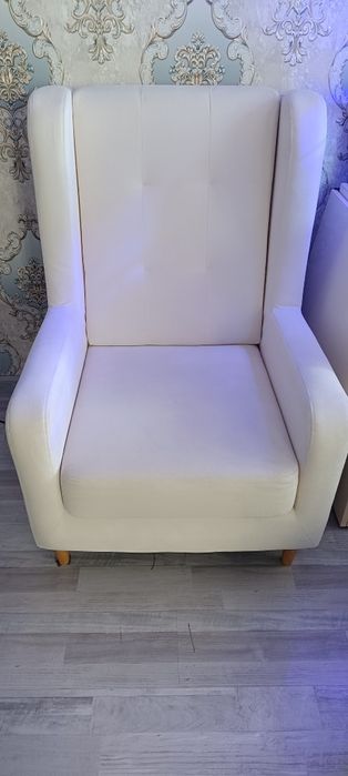 Срочно продается кресло. В отличном состоянии.