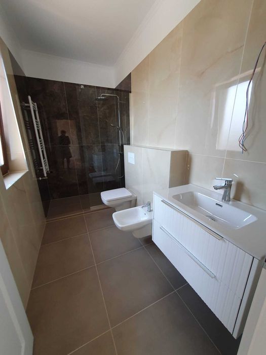 DUPLEX PREMIUM: compartimentare inteligenta;eficienta termica ridicata; finisari de cea mai buna calitate;dotari tehnice la cel mai inalt nivel