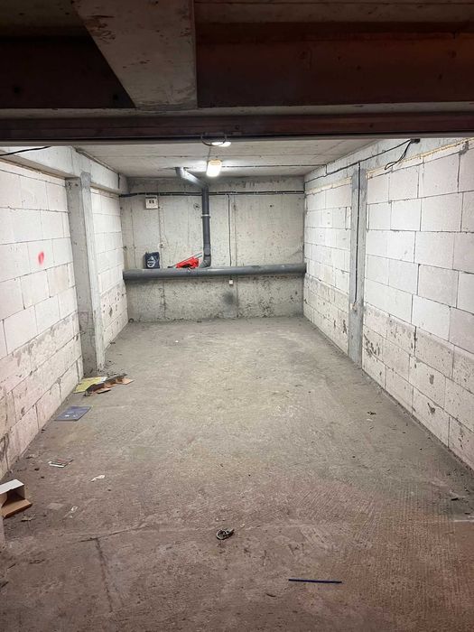 Дава се под наем Гараж / Паркомясто в Пловдив, Кючук Париж - 17 кв.м за 76.5 € - Снимка #1