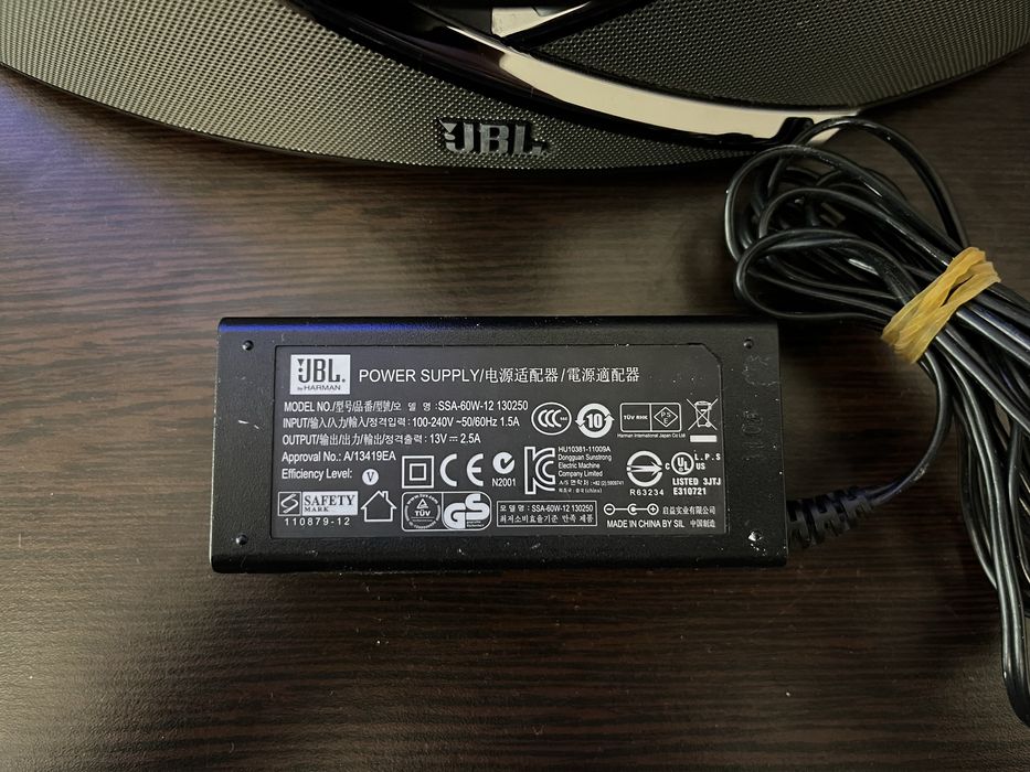 Boxă JBL OnBeat Air – sunet premium + docking iPhone/iPad/iPod
