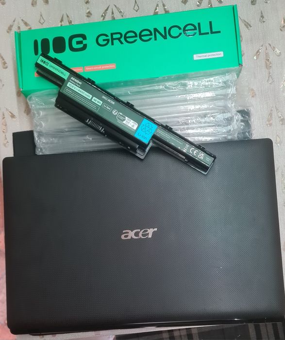 Laptop i5 Acer Aspire baterie nouă  SSD 128Gb/8Gb placă video 1Gb
