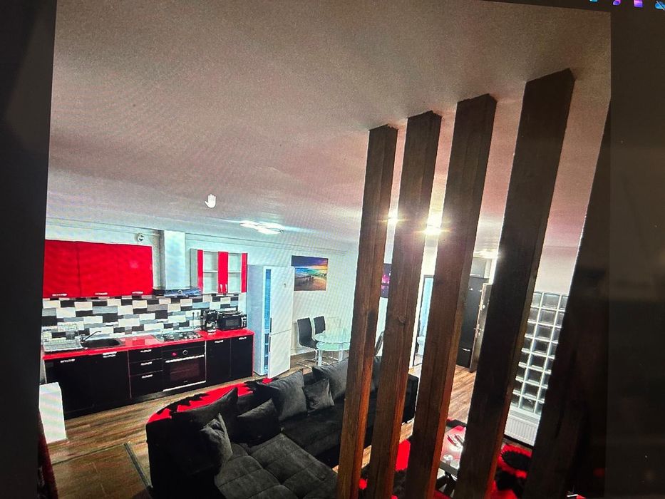 Vând apartament tip duplex Bd.Independenței