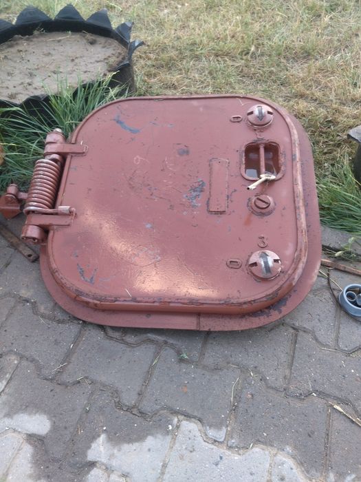 Люк для канализаций и тд продам