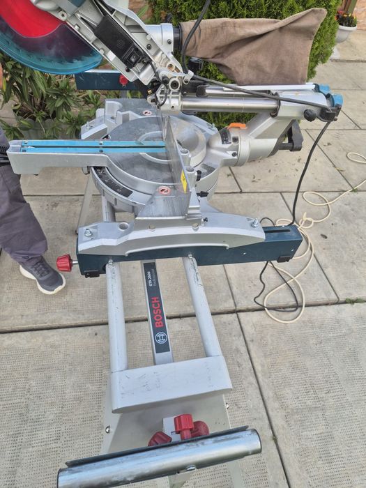 Circular pendular Makita LS1018L